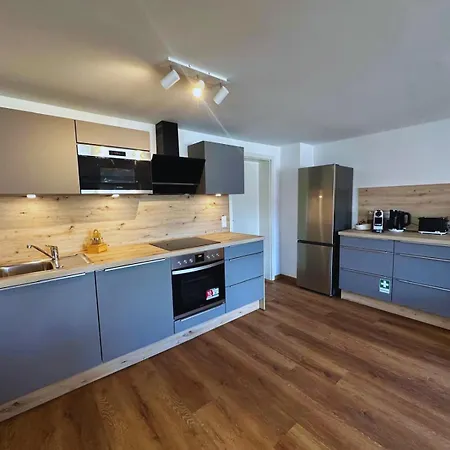 Appartement Frankenherz-apartments - Premium Mit Terrasse, Nahe Playmobil-funpark & Zur Messe, Self-check-in Grosshabersdorf