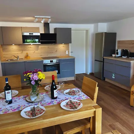 Frankenherz-apartments - Premium Mit Terrasse, Nahe Playmobil-funpark & Zur Messe, Self-check-in Apartment