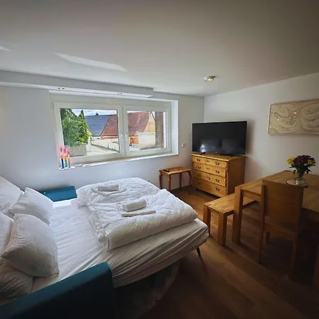 Frankenherz-apartments - Premium Mit Terrasse, Nahe Playmobil-funpark & Zur Messe, Self-check-in Apartment Grosshabersdorf