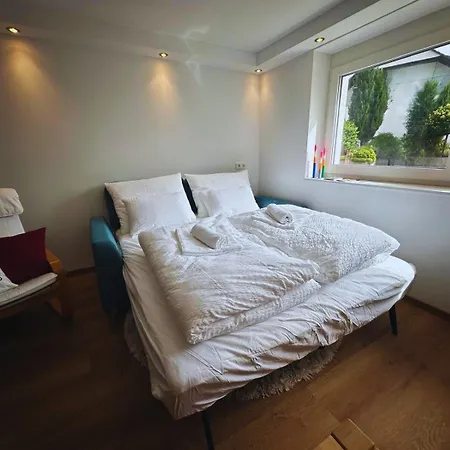 Frankenherz-apartments - Premium Mit Terrasse, Nahe Playmobil-funpark & Zur Messe, Self-check-in * Grosshabersdorf